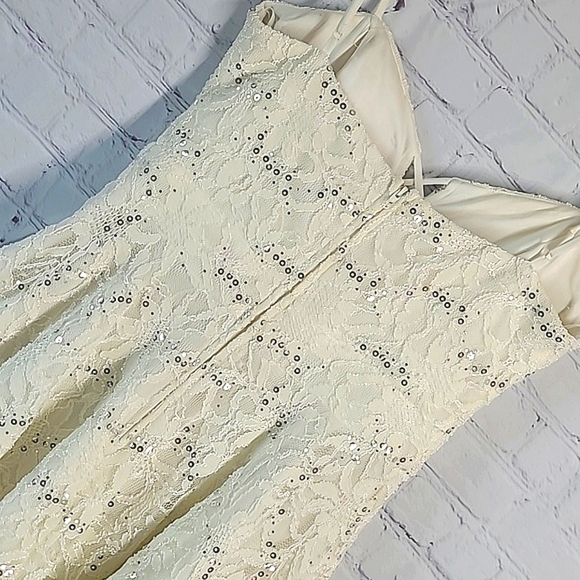 B. SMART White Floral Lace Sequin Mini Summer Dress Juniors Size 9 - Picture 15 of 16